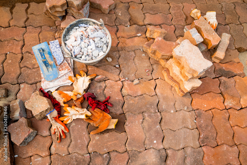 cluttered walkway tampa slip and fall accident